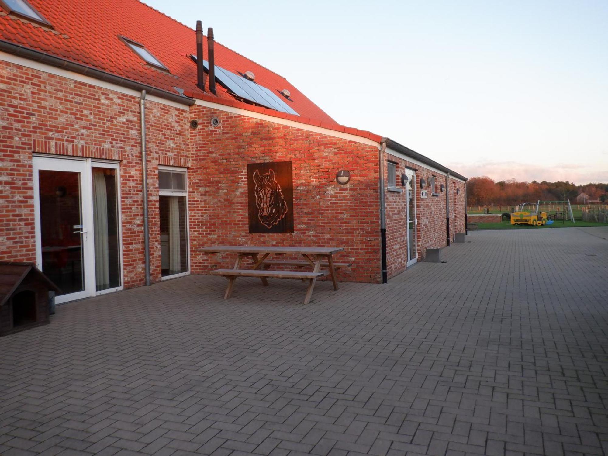 Hoeve Megusta Vlimmeren Luaran gambar